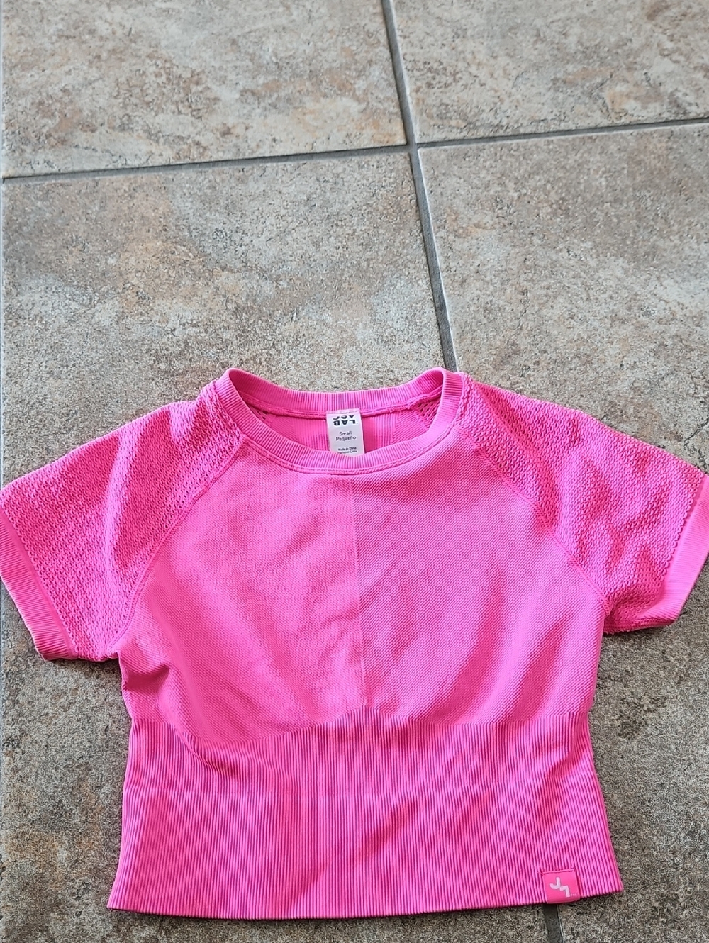 JoyLab Seamless Athletic Bright Pink Short Sleeve Seamless Crop Top